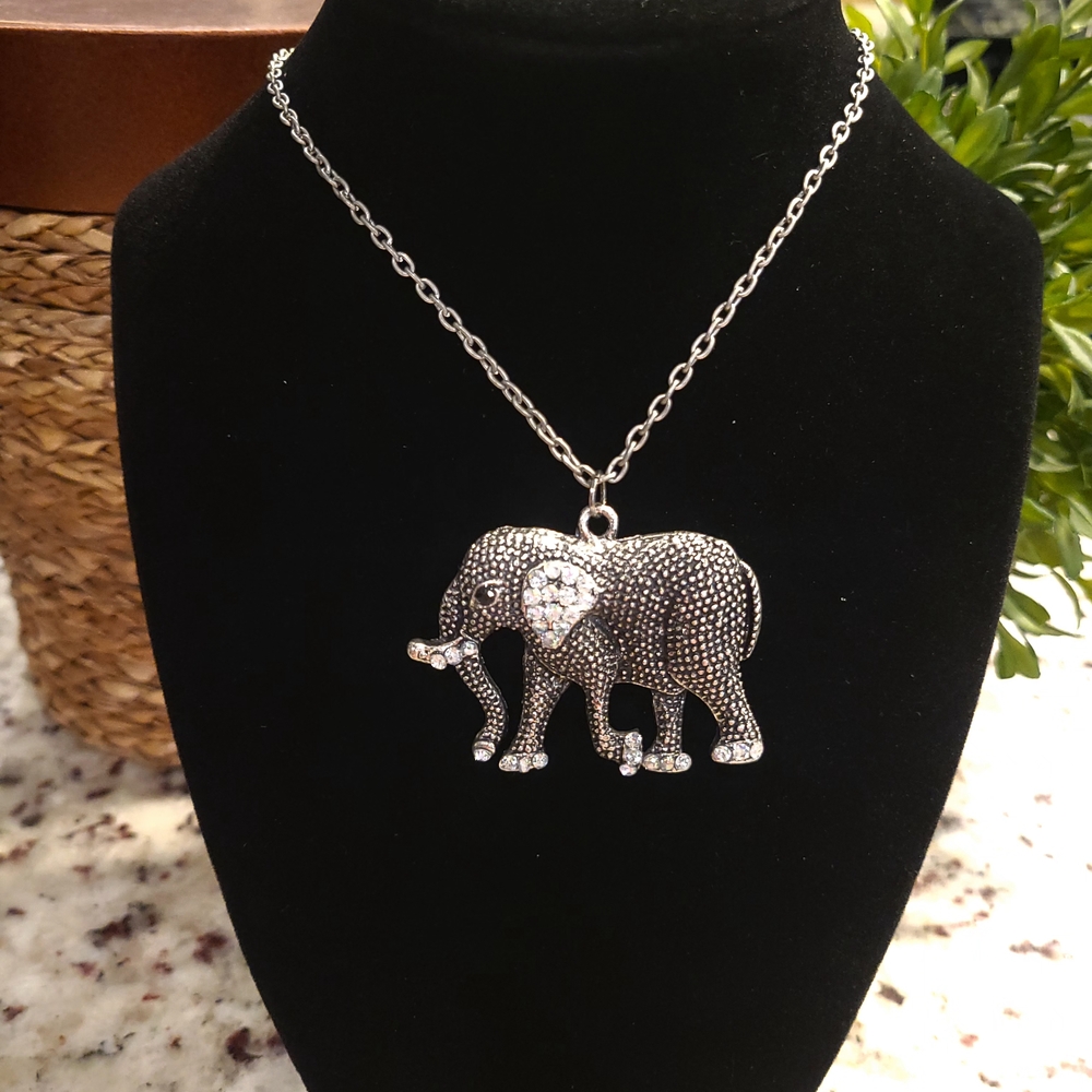 Silver Elephant Pendant Necklace